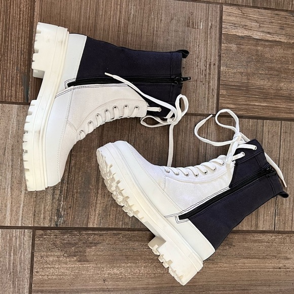 Free People Feels Good To Be Lost Lug Festival Boots size 6 - Picture 12 of 12